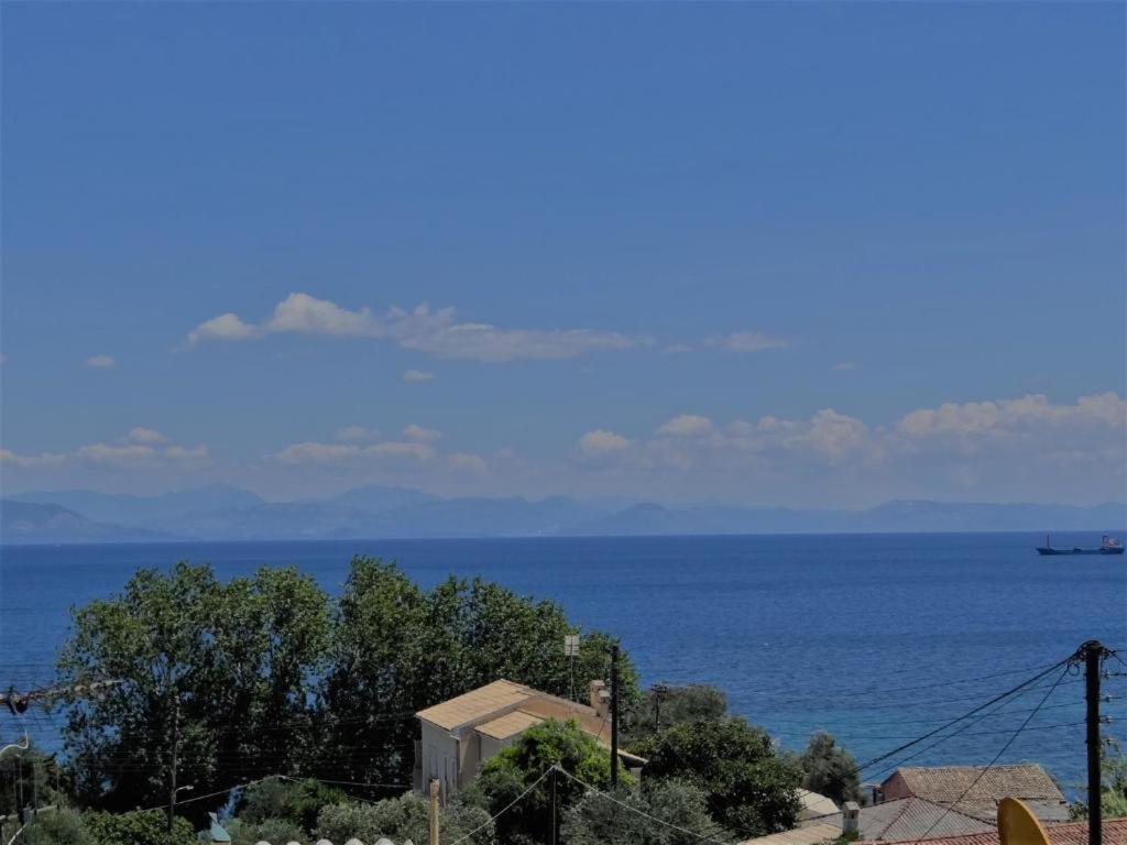 Apartments Margarita Kaizer Bridge Achílleion Dış mekan fotoğraf